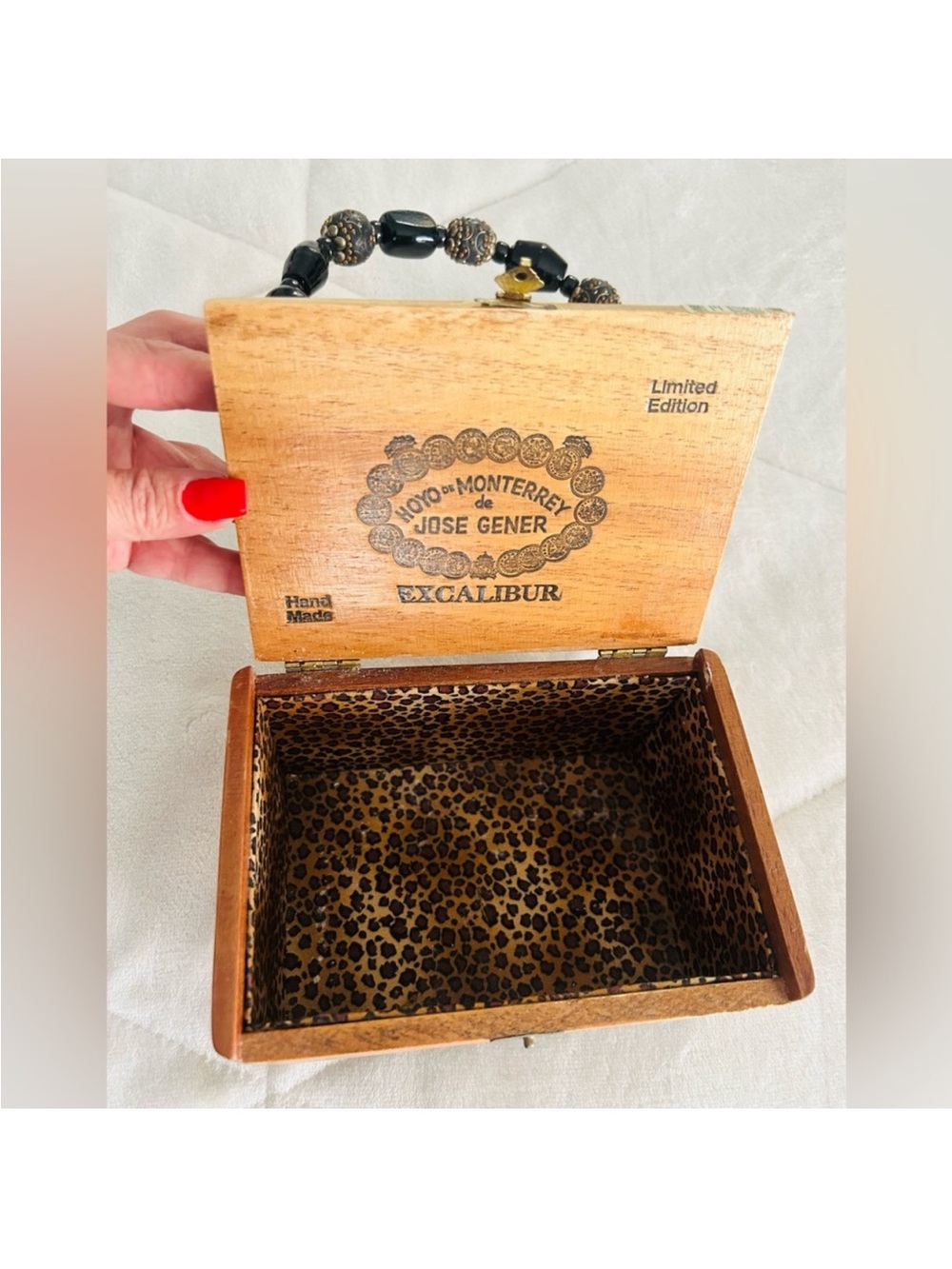 Purse Cigar Box - Picture 7 of 8